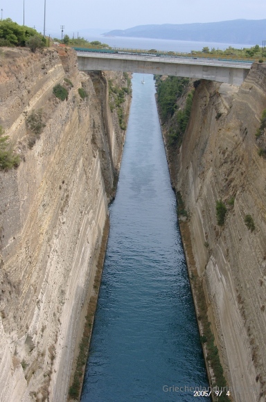 Blick in den Kanal von Korinth